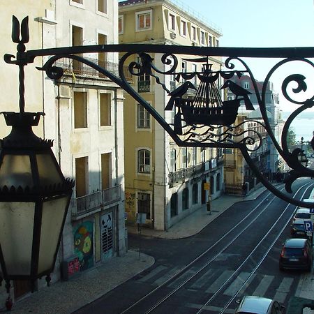 Hall Chiado Lisboa Kültér fotó